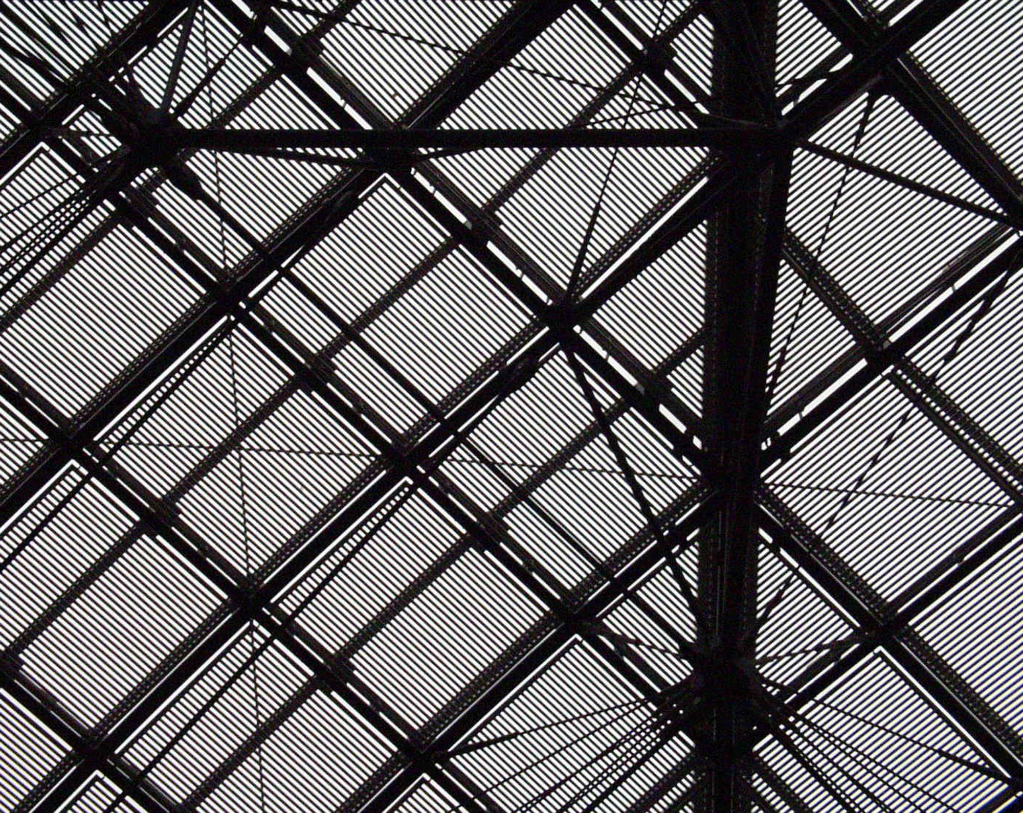 Iron and glass roof, crossing diagonals and a central beam